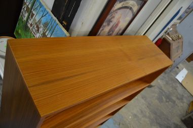 (L-545) Retro raamaturiiul