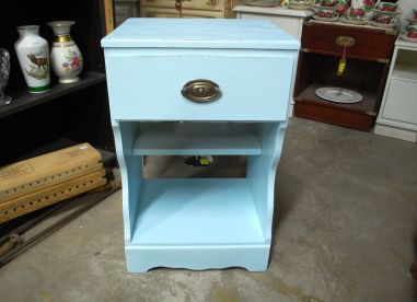 (L-552) Helesinine riiuliga kapike