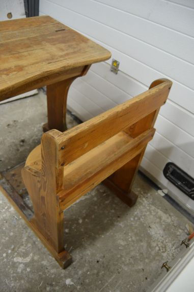 (L-557) Vana puidust koolipink