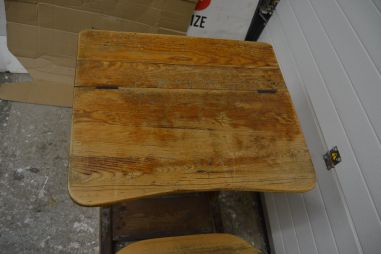 (L-557) Vana puidust koolipink