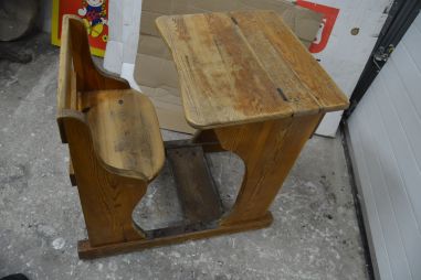 (L-557) Vana puidust koolipink