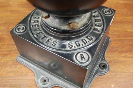 (10-944) Peugeot Freres Brevetes S.G.D.G lauapealne kohviveski