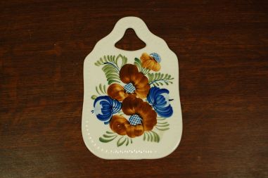 (n-3442) Lilleline lõikelaud-kuumaalus