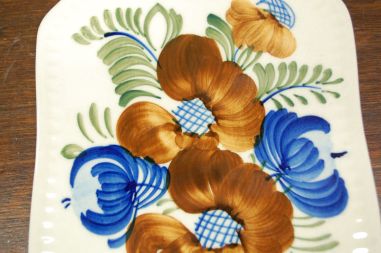 (n-3442) Lilleline lõikelaud-kuumaalus