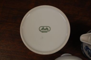 (n-3043/3) Melitta ovaalne suhkrutoos ja koorekann