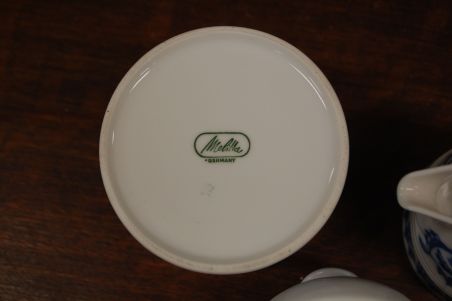 (n-3043/3) Melitta ovaalne suhkrutoos ja koorekann