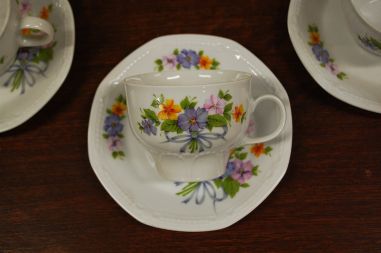 (n-3052/7) Bavaria Mitterteich võõrasemadega tassid-taldrikud, 6tk