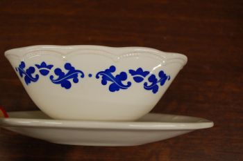 (10-729/5) Boch Freres, kastmenõu, 1tk 2