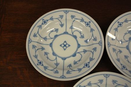 (n-6516/3) Jäger Eisenberg, Original Blau Saks, õlelillemustriga supi-pastataldrikud, 3tk