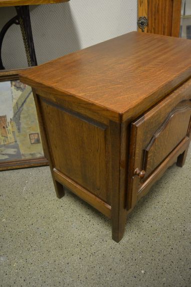 (n-6522) Väiksem kummut, öökapp