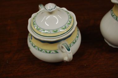 (n-6525/5) Heinrich Winterling Marktleuthen, puuviljadega suhkrutoos ja koorekann komplektis