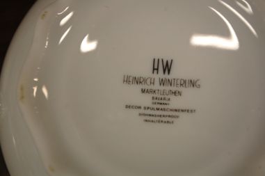 (n-6525/5) Heinrich Winterling Marktleuthen, puuviljadega suhkrutoos ja koorekann komplektis