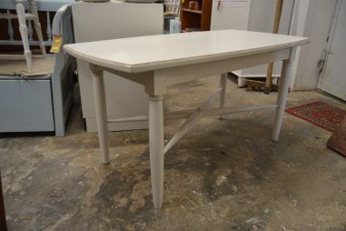 (L-575) Valge suurem diivanilaud