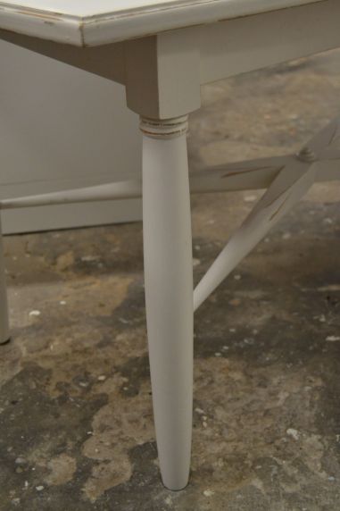 (L-575) Valge suurem diivanilaud