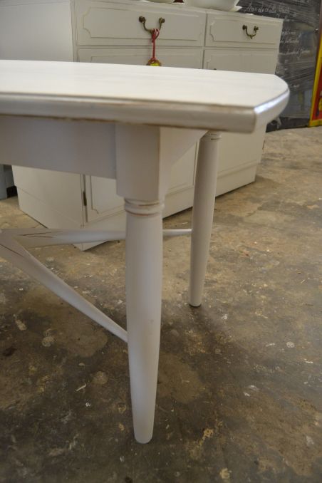 (L-575) Valge suurem diivanilaud (L-575) Valge suurem diivanilaud