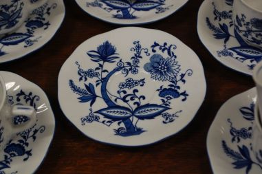 (n-6532/2) Korona Porzellan, sibulamustriga kohvitassid-taldrikud, 6tk