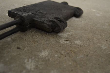 (n-6538) Vanad päevinäinud vahvlirauad