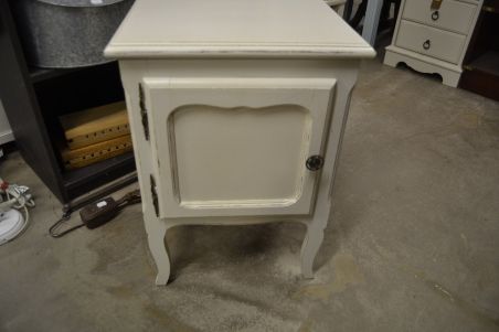 (n-6552) Valge öökapp (n-6552) Valge öökapp