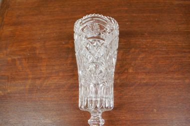 (n-6553) Anna Hütte, kristallvaas jalal