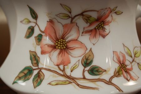 (n-6556/5) Bavaria Winterling Marktleuthen, õunapuuõitega kastmenõu