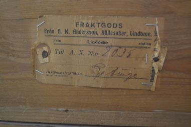 (L-583) Peegliga kummut