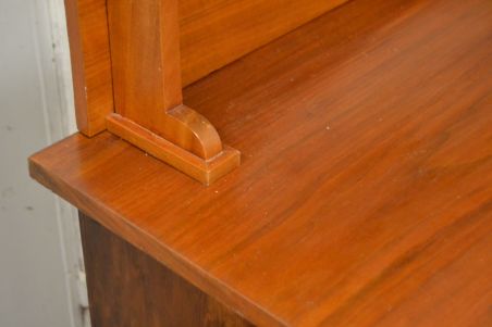 (L-583) Peegliga kummut (L-583) Peegliga kummut