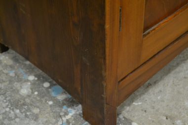 (L-583) Peegliga kummut