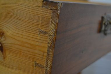 (L-583) Peegliga kummut