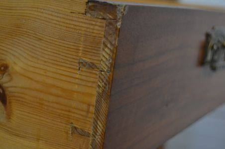 (L-583) Peegliga kummut (L-583) Peegliga kummut