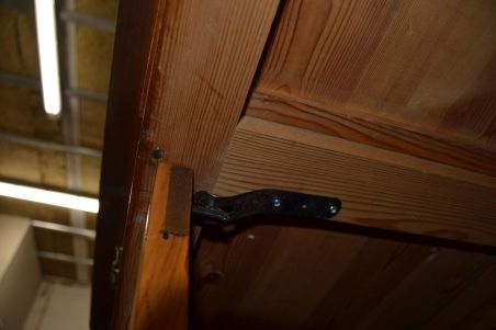 (L-583) Peegliga kummut (L-583) Peegliga kummut