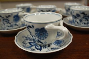 (n-6566/1) Bleu Danube, sibulamustriga kohvitassid-taldrikud, 6tk 2