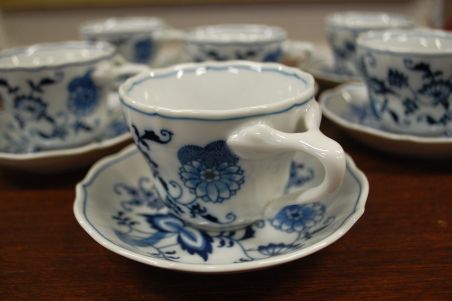 (n-6566/1) Bleu Danube, sibulamustriga kohvitassid-taldrikud, 6tk