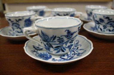 (n-6566/1) Bleu Danube, sibulamustriga kohvitassid-taldrikud, 6tk