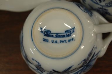 (n-6566/2) Bleu Danube, sibulamustriga kohvitassid-taldrikud, 4tk