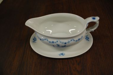 (n-6573/1) Alt Fürstenberg Lottine Porzellan, kastmenõu