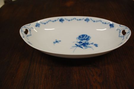 (n-6573/2) Fürstenberg Lottine Porzellan, sangadega leivakauss