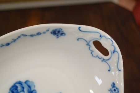 (n-6573/2) Fürstenberg Lottine Porzellan, sangadega leivakauss