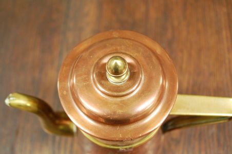 (n-6584) Metallist kann sõelaga