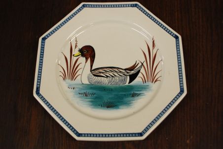 (n-6643) Bassano käsitsimaalitud seinataldrik "Lind"