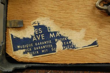 (n-6649) La Grotte de Lourdes,  metallist mängutoos