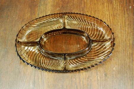 (n-6659) Suitsuklaasist vaagen