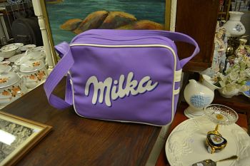 (n-6663) Retro Milka õlakott, tootja Mano
