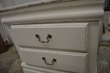 (L-588) Valge kahe sahtliga kummut (L-588) Valge kahe sahtliga kummut