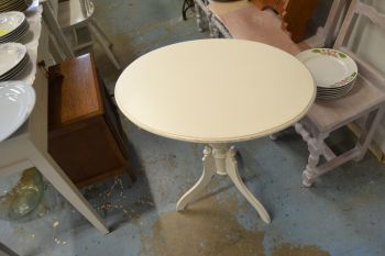 (L-591) Valge lauake 2