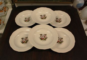 (n-6676) Boch Freres la Louviere, puuviljadega supi-pastataldrikud, 6tk