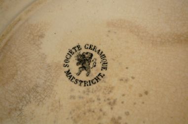 (n-6690) Societe Ceramique Maestricht "Le coup du depart" kollektsioontaldrik