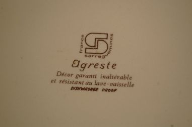 (n-6705) Sarreguemines, Agreste moonide-ja rukkililledega vaagen