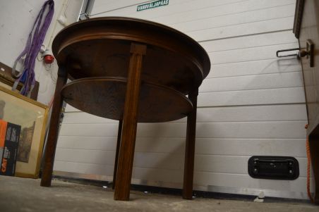 (L-596) Kahe tasapinnaga tammest diivanilaud (L-596) Kahe tasapinnaga tammest diivanilaud