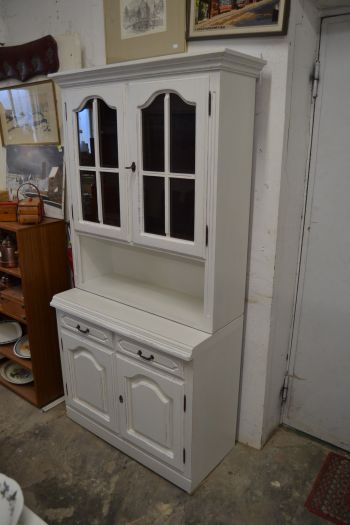 (L-605) Valge puhvetkapp