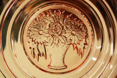 (n-6745) Roosa klaasvaagen/kauss